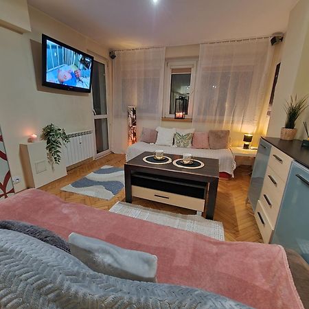 View Apartments And Rooms Varşova Dış mekan fotoğraf