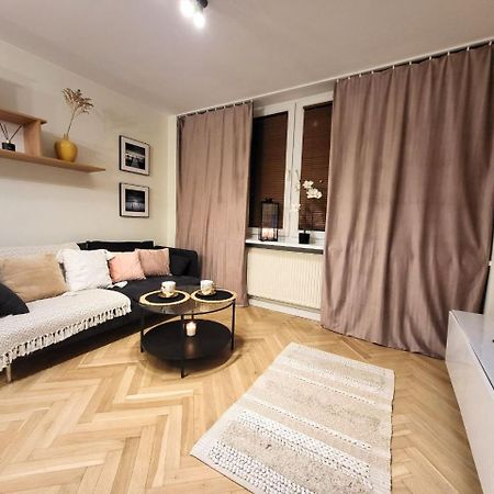 View Apartments And Rooms Varşova Dış mekan fotoğraf