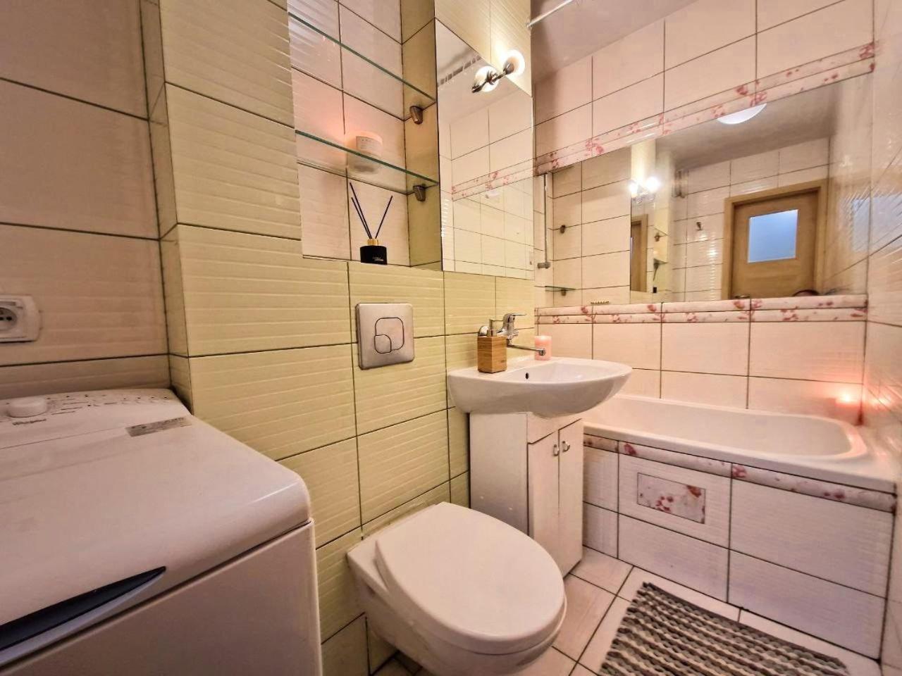 View Apartments And Rooms Varşova Dış mekan fotoğraf