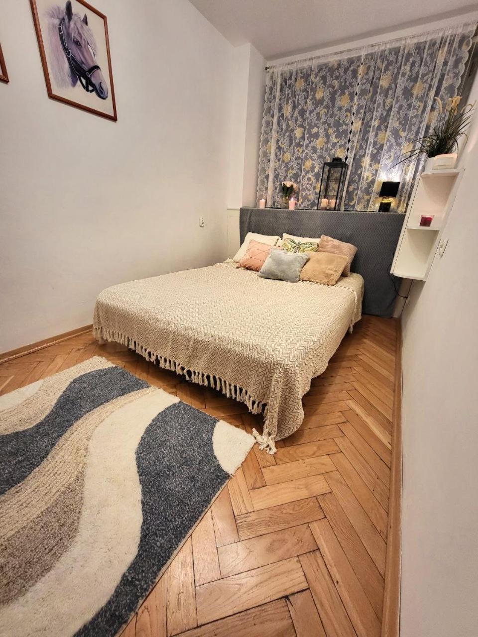View Apartments And Rooms Varşova Dış mekan fotoğraf